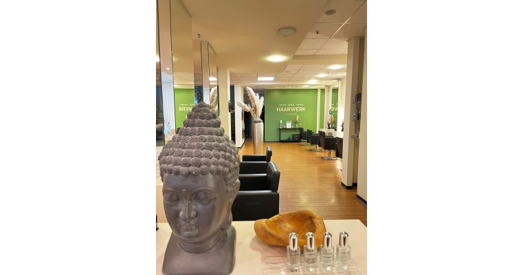 DAS HAARWERK INTERCOIFFURE La Biostetique Salon Picture 1