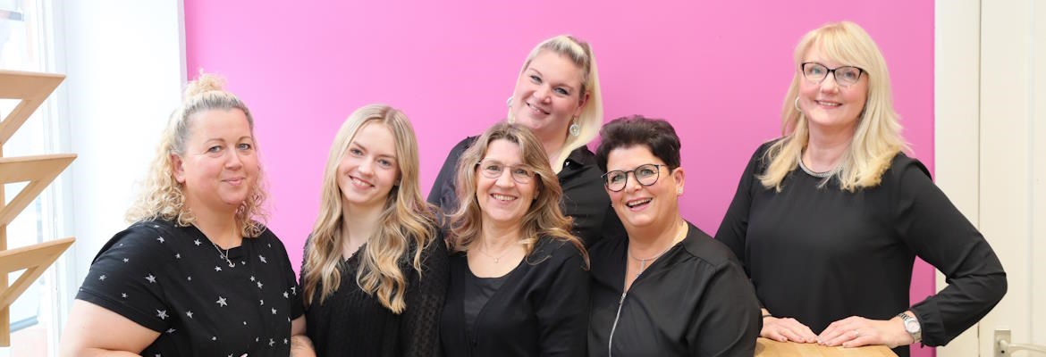 Friseursalon rundum brillant